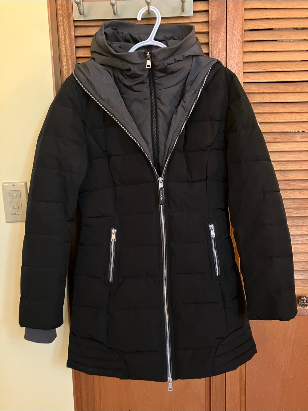 NWOT Ookpik Winter Parka - Ladies Small